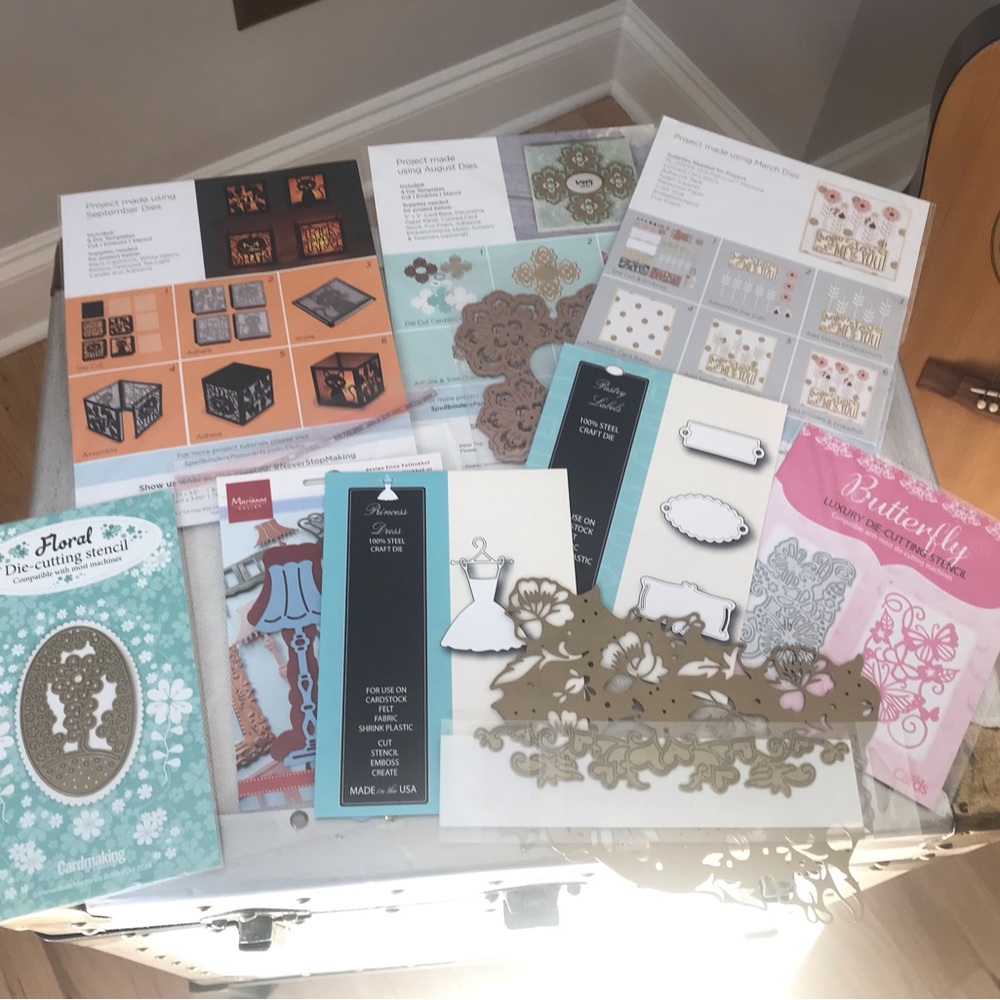 Bundle of cutting dies. Spellbinders, Memory Box and Marianne.